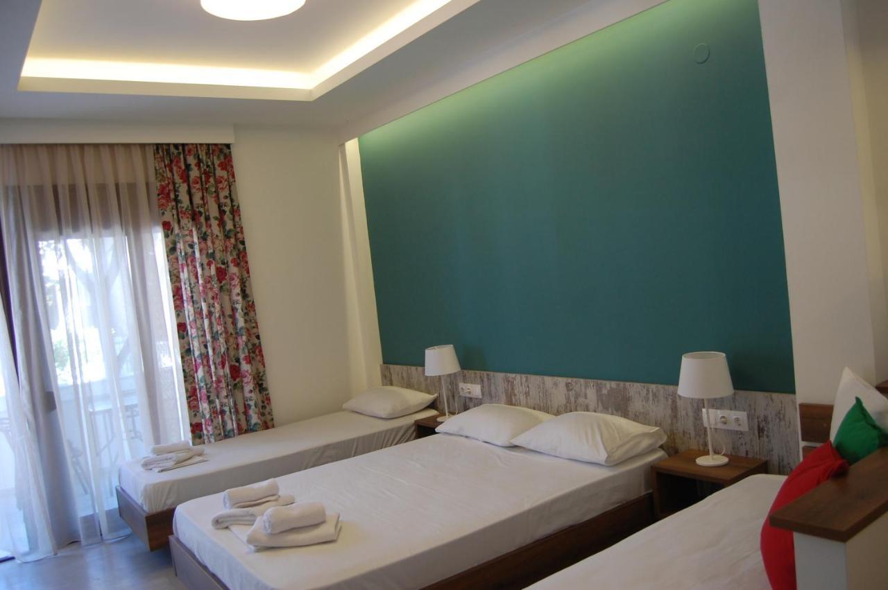 Giorgos Apartments Square Vrasná 외부 사진