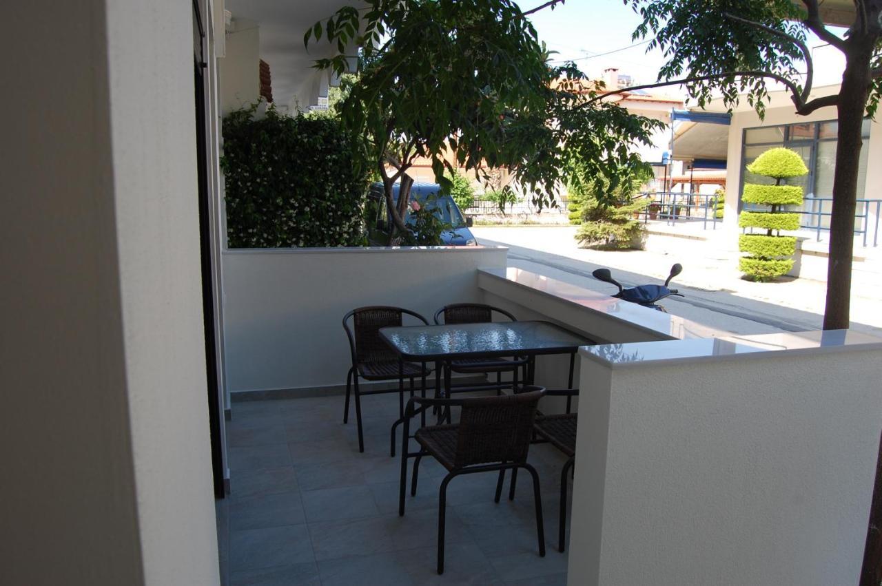 Giorgos Apartments Square Vrasná 외부 사진