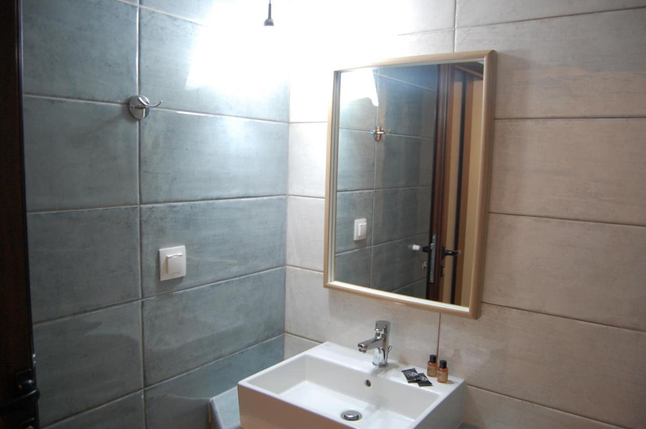 Giorgos Apartments Square Vrasná 외부 사진