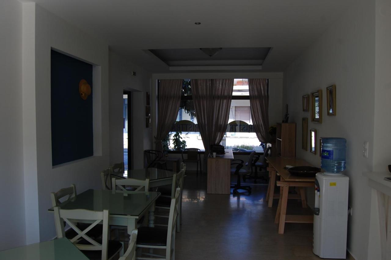 Giorgos Apartments Square Vrasná 외부 사진
