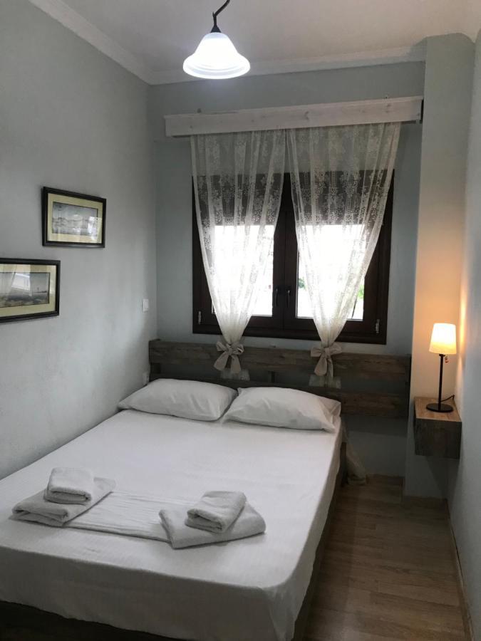 Giorgos Apartments Square Vrasná 외부 사진