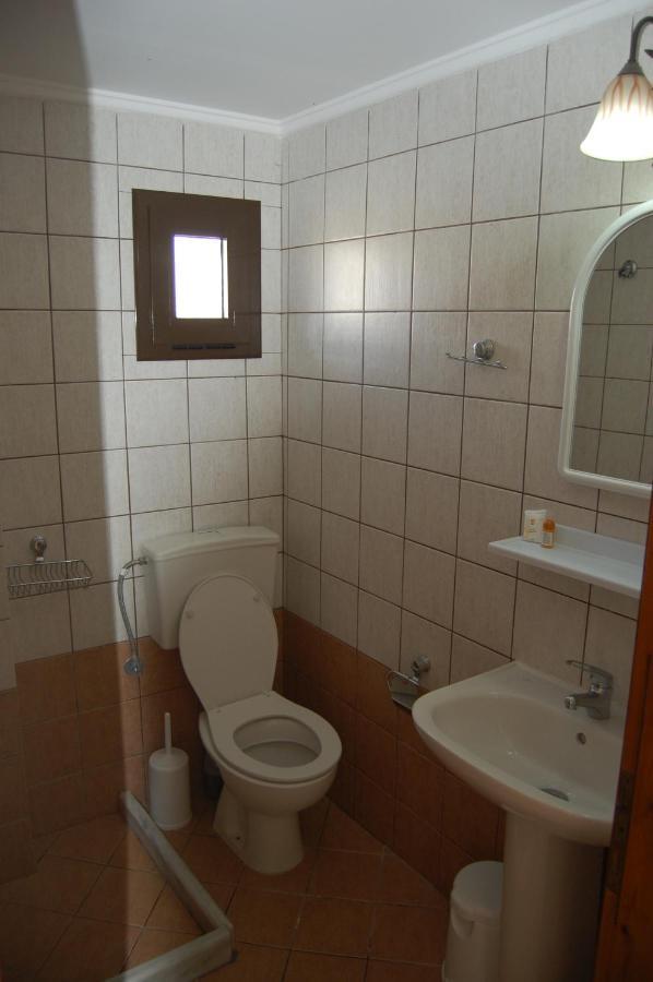 Giorgos Apartments Square Vrasná 외부 사진