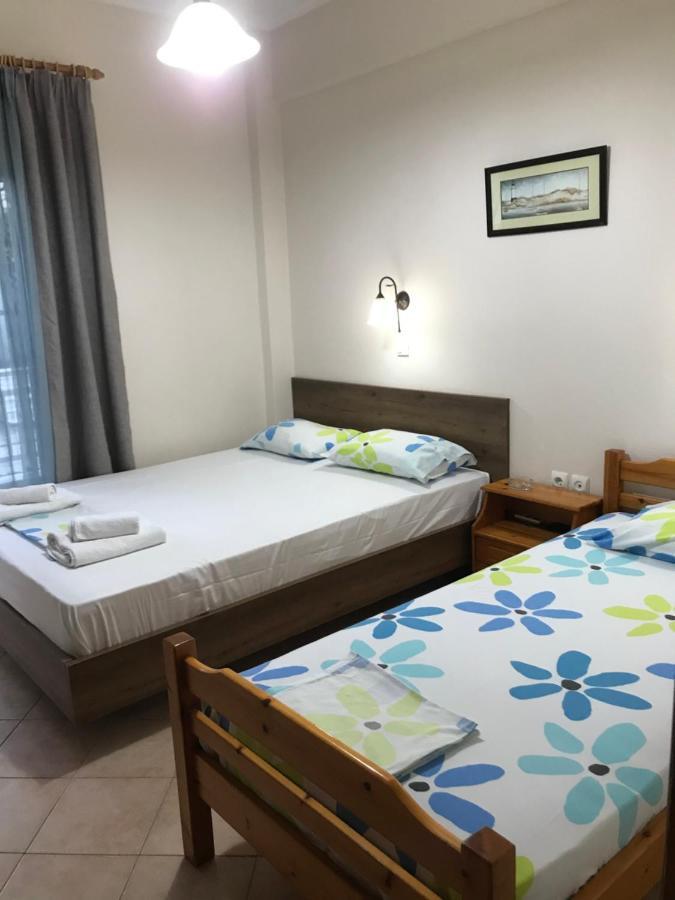 Giorgos Apartments Square Vrasná 외부 사진